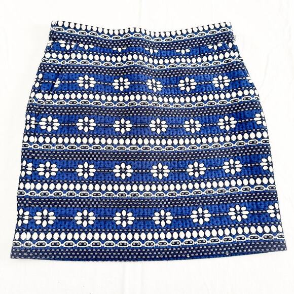 J. Crew Navy Blue Embroidered Blue/White Pattern Pencil Mini Skirt Size 0 - Picture 1 of 5